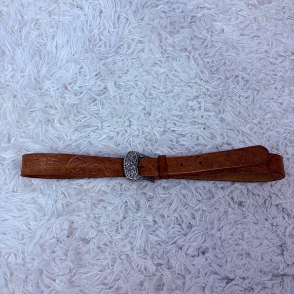 Accessories - UNBRANDED tooled Brown Leather western Belt with Silver Buckle
